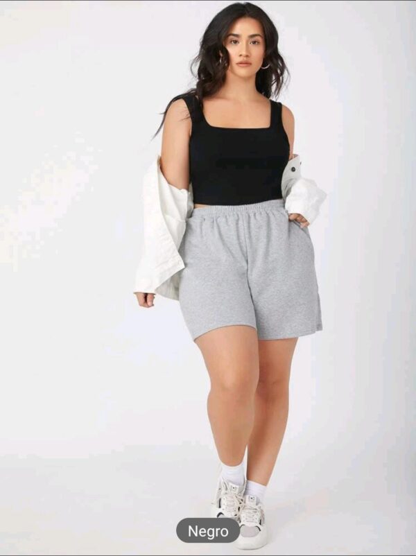 Top Tank Negro Plus Size - Comodidad y Estilo en Tallas Grandes - Imagen 4